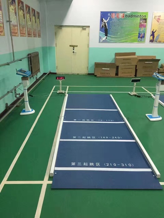 立定跳远测试仪.jpg